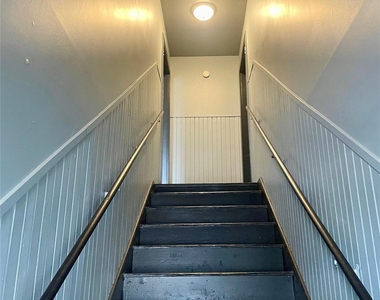 2409 Bastrop - Photo Thumbnail 2