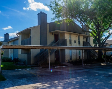 1900 Bay Area Boulevard - Photo Thumbnail 19