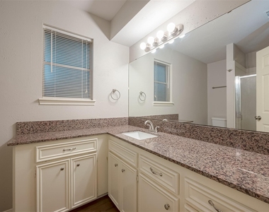 1406 Pinecroft Drive - Photo Thumbnail 24