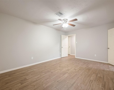 1406 Pinecroft Drive - Photo Thumbnail 23