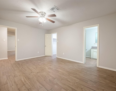 1406 Pinecroft Drive - Photo Thumbnail 22