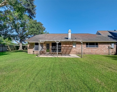 1406 Pinecroft Drive - Photo Thumbnail 33