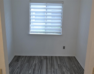 2325 Briarwest Boulevard - Photo Thumbnail 13