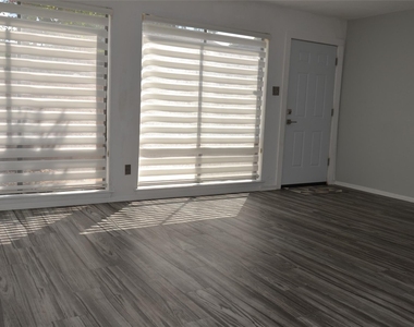 2325 Briarwest Boulevard - Photo Thumbnail 18