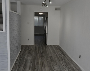 2325 Briarwest Boulevard - Photo Thumbnail 22