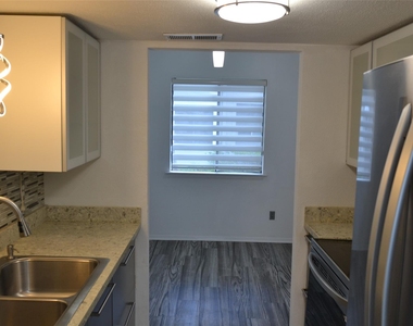 2325 Briarwest Boulevard - Photo Thumbnail 9