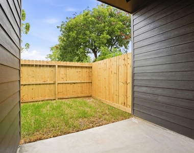 944 Lucky Street - Photo Thumbnail 24