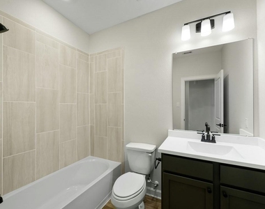 6015 Diamond Leaf Court - Photo Thumbnail 18