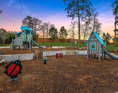 6015 Diamond Leaf Court - Photo Thumbnail 22