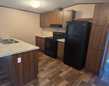24330 Creekwood Drive - Photo Thumbnail 3