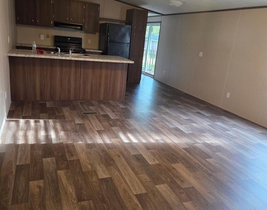 24330 Creekwood Drive - Photo Thumbnail 4