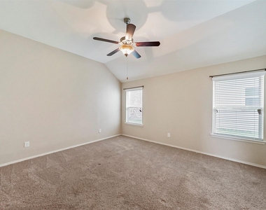 20751 Winghaven Drive - Photo Thumbnail 13