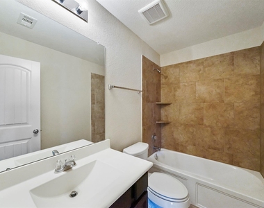 20751 Winghaven Drive - Photo Thumbnail 10