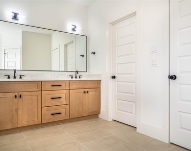 5714 Barbara Rose Lane - Photo Thumbnail 36