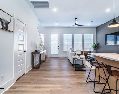 5714 Barbara Rose Lane - Photo Thumbnail 23