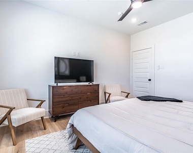 5714 Barbara Rose Lane - Photo Thumbnail 31