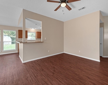 7823 Eastern Bluebird Drive - Photo Thumbnail 3