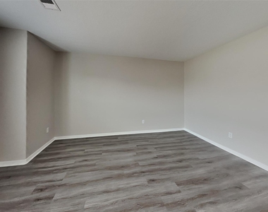 16802 Accolade Way - Photo Thumbnail 16
