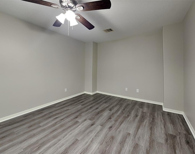 16802 Accolade Way - Photo Thumbnail 17