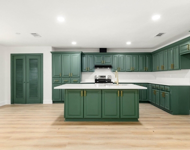 1406 Indian Shores Road - Photo Thumbnail 1