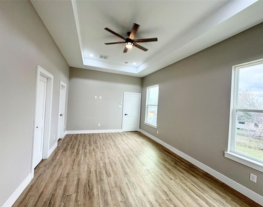 4921 Pederson Street - Photo Thumbnail 14