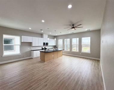 4921 Pederson Street - Photo Thumbnail 4