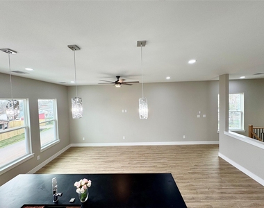 4921 Pederson Street - Photo Thumbnail 5