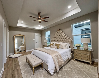 4921 Pederson Street - Photo Thumbnail 13