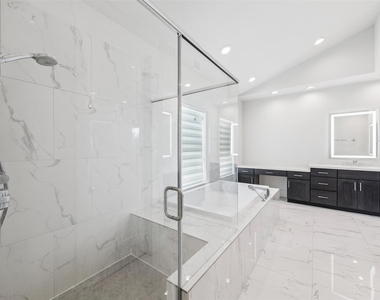 9803 Blissful Prairie Lane - Photo Thumbnail 16