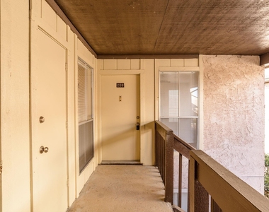 1500 Bay Area Boulevard - Photo Thumbnail 21