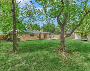 307 Robinwood Drive - Photo Thumbnail 20