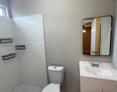 7424 Rusk Street - Photo Thumbnail 12