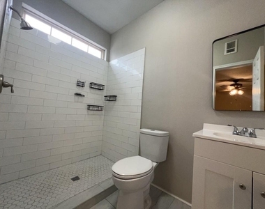 7424 Rusk Street - Photo Thumbnail 13