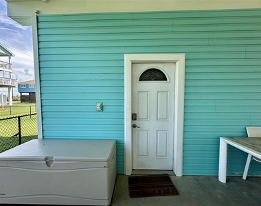 22810 Fresca Street - Photo Thumbnail 23