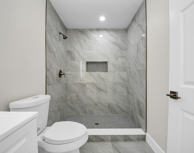1102 Gazin Street - Photo Thumbnail 21