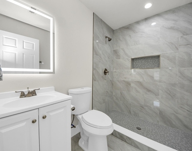1102 Gazin Street - Photo Thumbnail 20