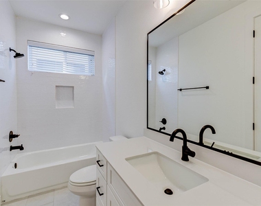 1817 Prospect Street - Photo Thumbnail 20
