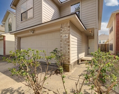 13983 Maximos Drive - Photo Thumbnail 1