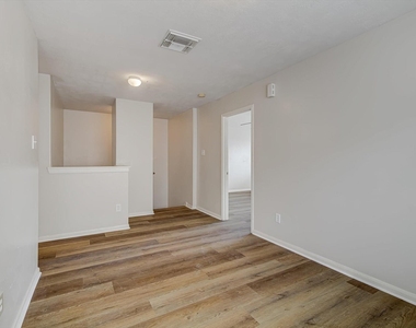13983 Maximos Drive - Photo Thumbnail 15