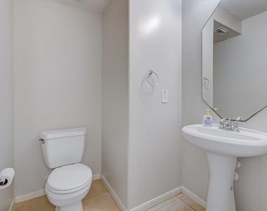 13983 Maximos Drive - Photo Thumbnail 31