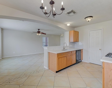 13983 Maximos Drive - Photo Thumbnail 8