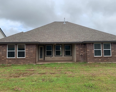 107 Freedom Drive - Photo Thumbnail 10