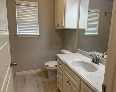 107 Freedom Drive - Photo Thumbnail 9
