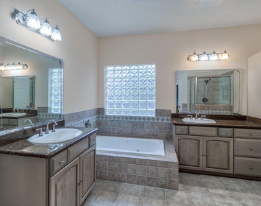 14310 Fair Knoll Way - Photo Thumbnail 9