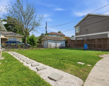 1008 Studewood Street - Photo Thumbnail 11