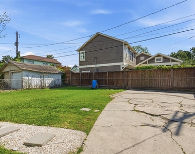 1008 Studewood Street - Photo Thumbnail 12