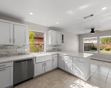 20322 Sabal Palms Drive - Photo Thumbnail 5