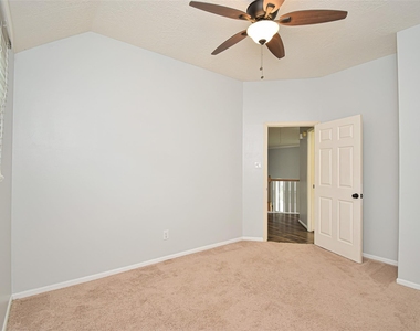 12919 Bristol Berry Drive - Photo Thumbnail 38