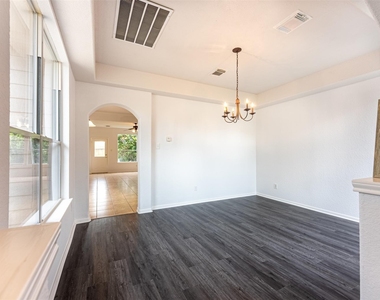 21706 Spring Vine Ln - Photo Thumbnail 11