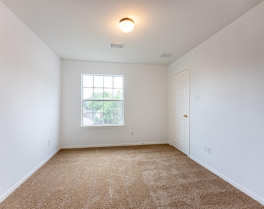 21706 Spring Vine Ln - Photo Thumbnail 27